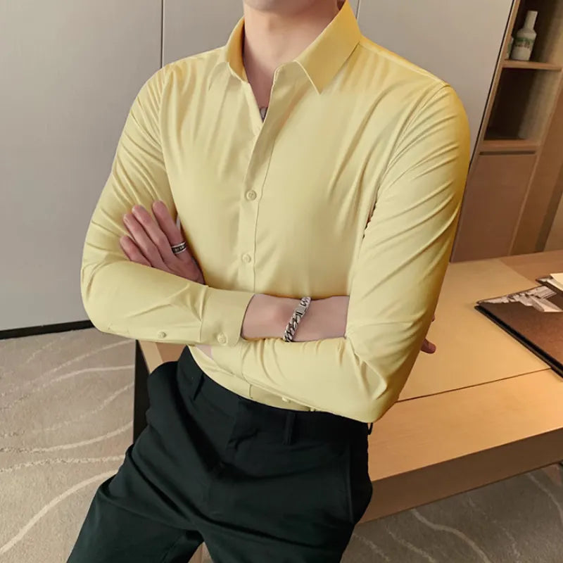 Camicia da uomo in misto cotone: eleganza e comfort per l'uso quotidiano