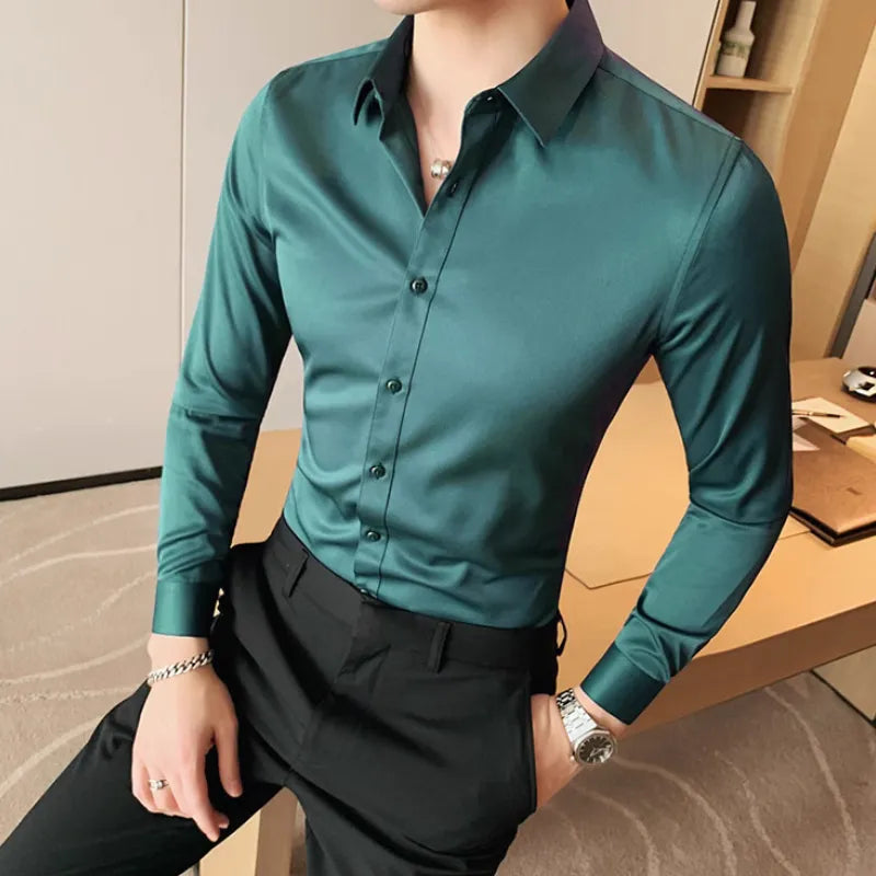 Camicia da uomo in misto cotone: eleganza e comfort per l'uso quotidiano