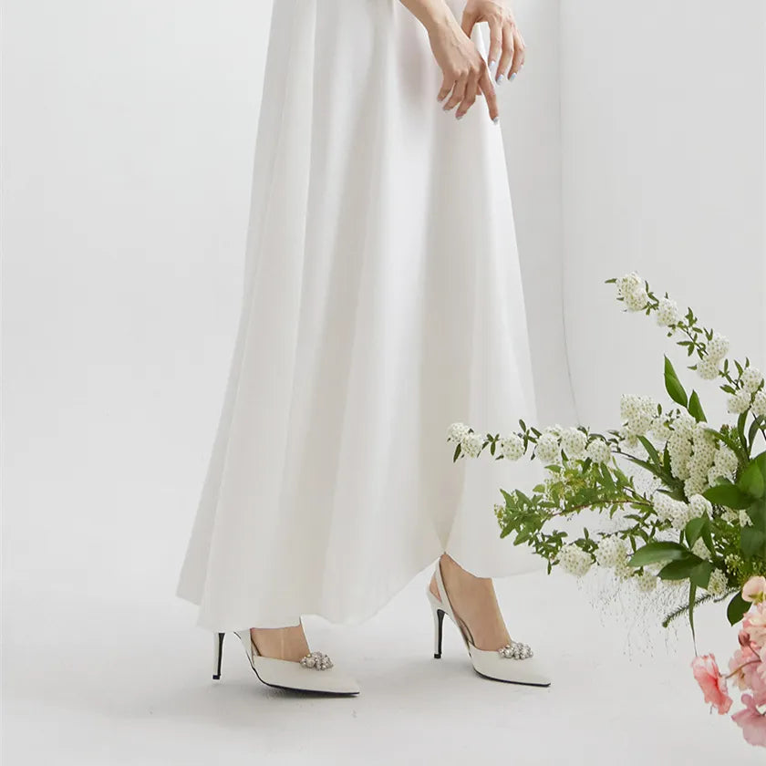 Sandalo con tacco da donna: eleganza scintillante e comfort