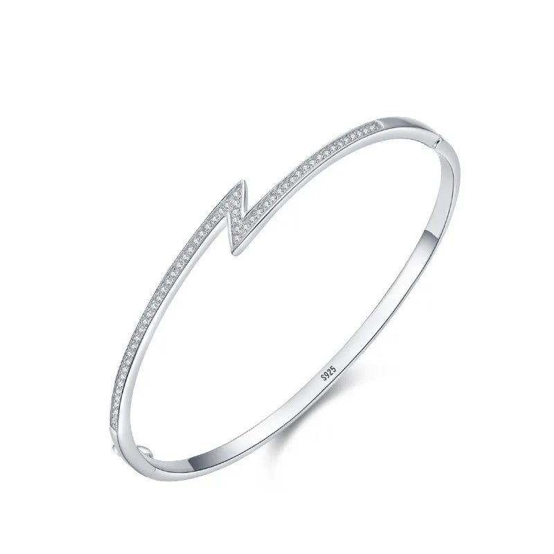 Bracciale in argento 925 – Design minimalista a forma di fulmine