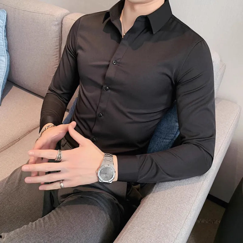 Camicia da uomo in misto cotone: eleganza e comfort per l'uso quotidiano