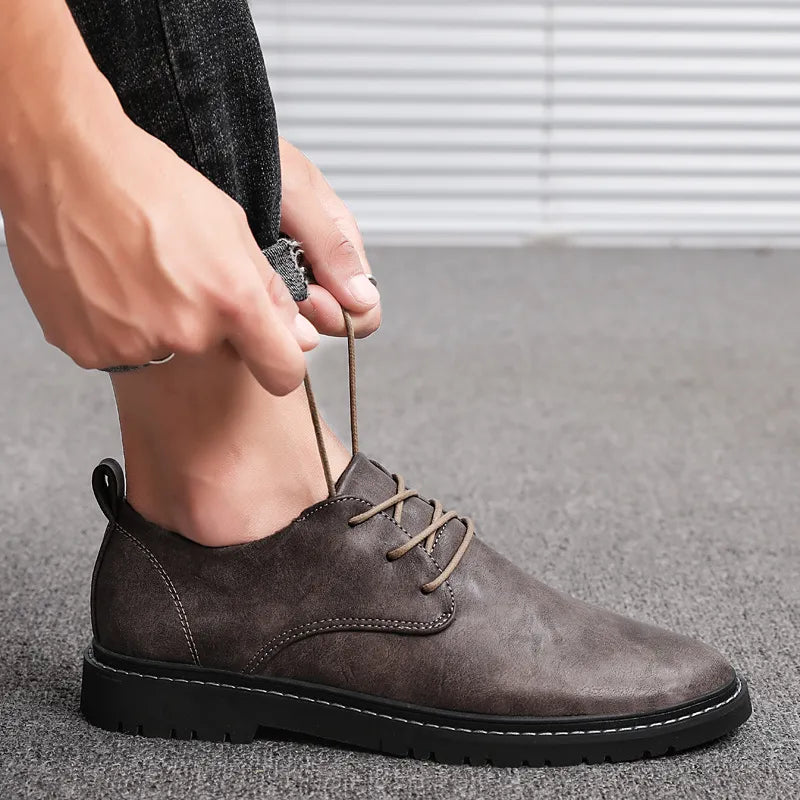 Scarpe eleganti da uomo: stile minimalista e comfort quotidiano